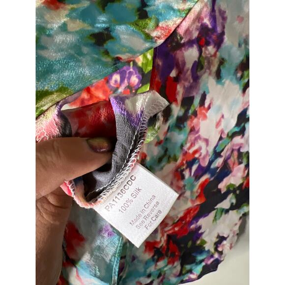 Parker Floral Silk Button Up Blouse - Picture 15 of 16